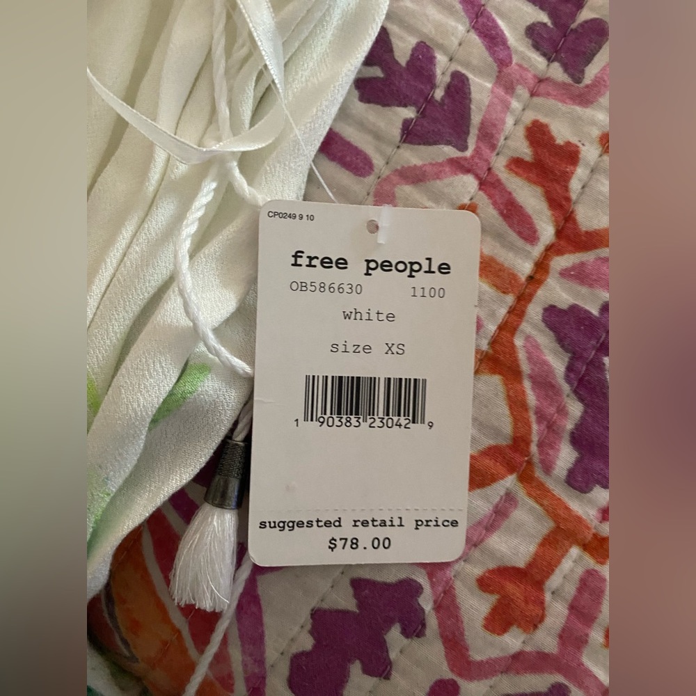 NWT Free People Tropical Oasis Jumper- size XS - Picture 8 of 8